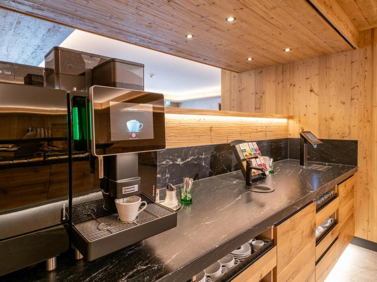 Alpina Hotel