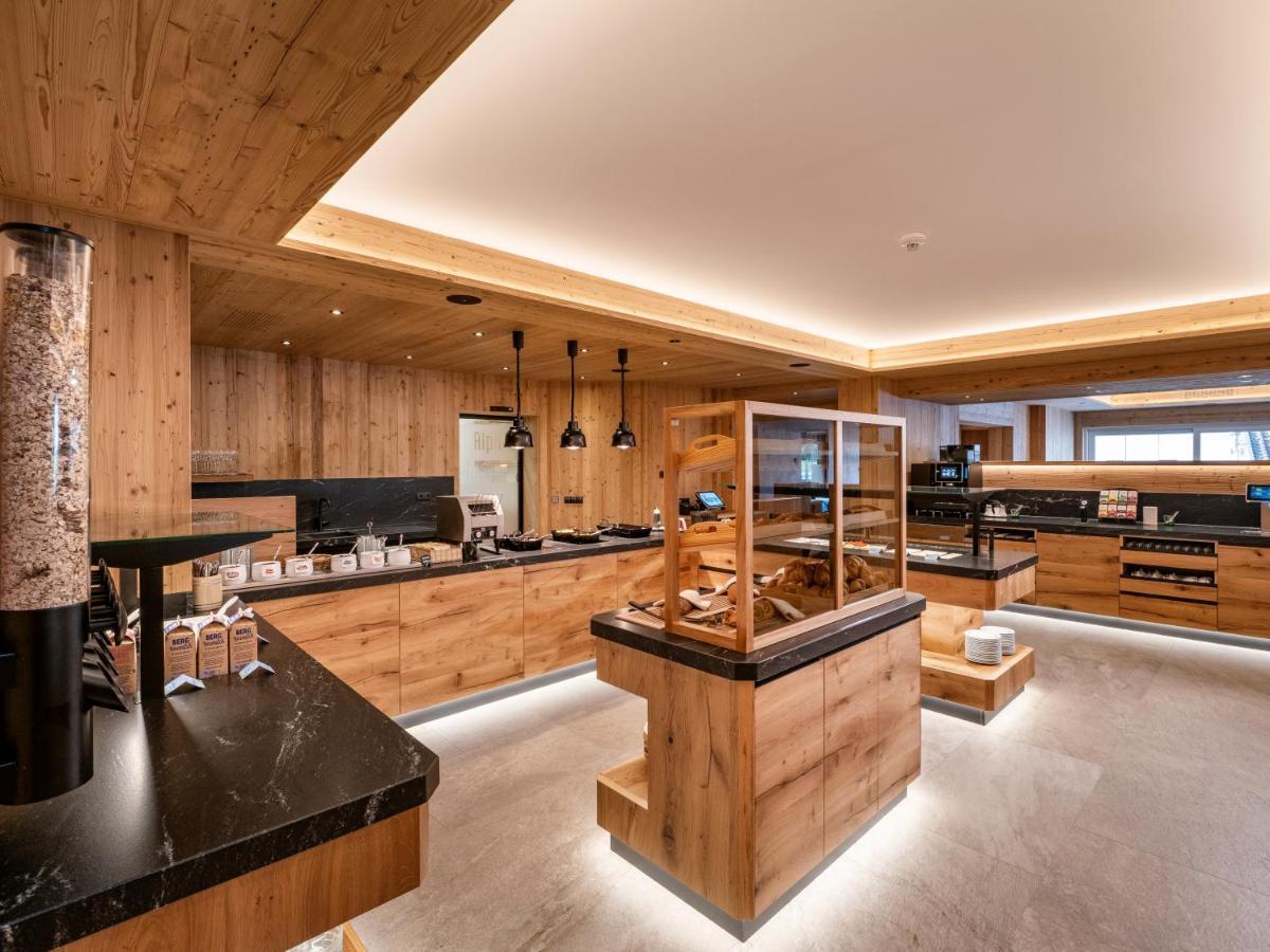 Hotel Alpina 4*