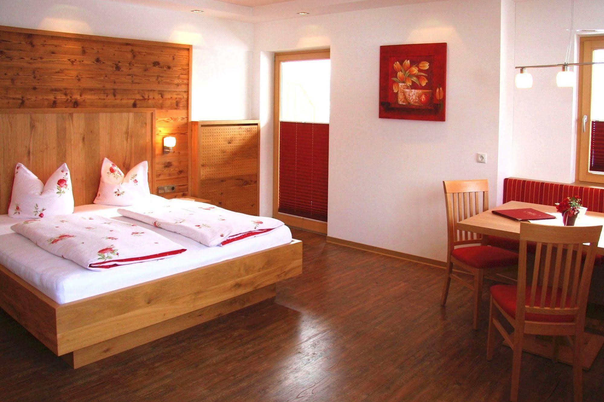 Hotel Alpina 4*