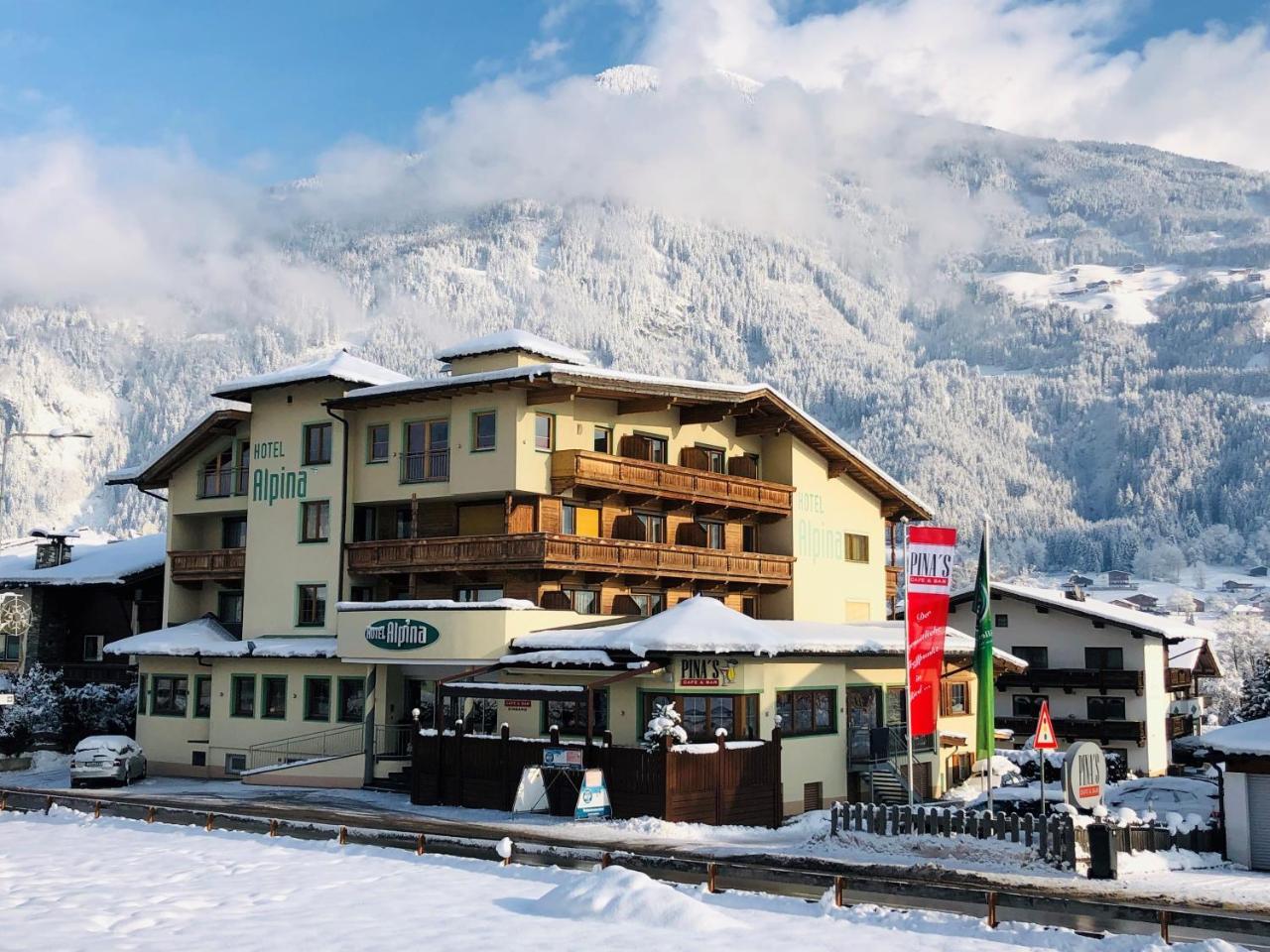 Alpina Hotel 4*